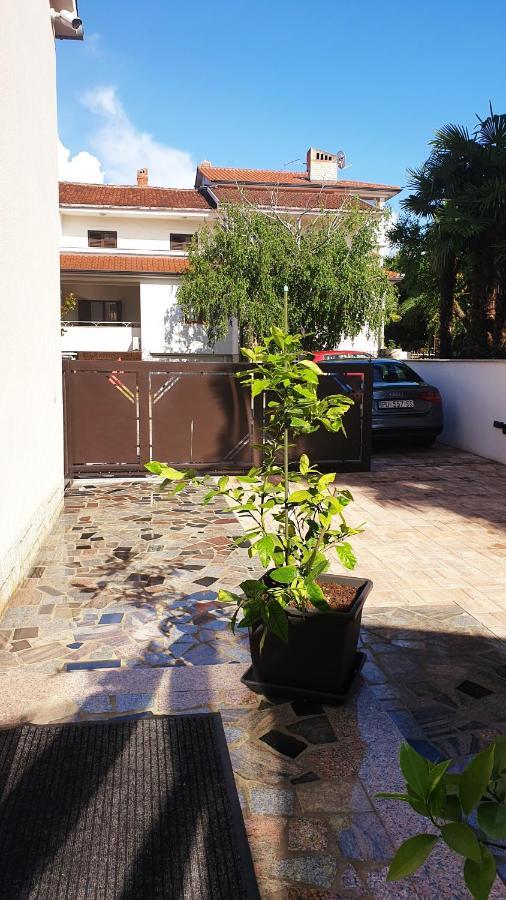 Apartamento House Maric Poreč Exterior foto